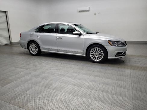 Used 2017 Volkswagen Passat 1.8T SE image 11