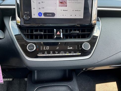 Used 2024 Toyota Corolla LE image 23