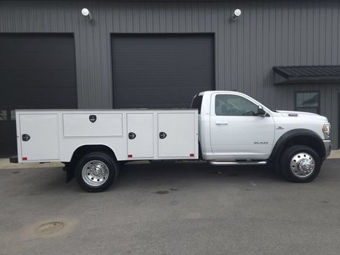 Used 2020 RAM 4500 SLT w/ Quick Order Package 2YG SLT AWD/4WD image 5