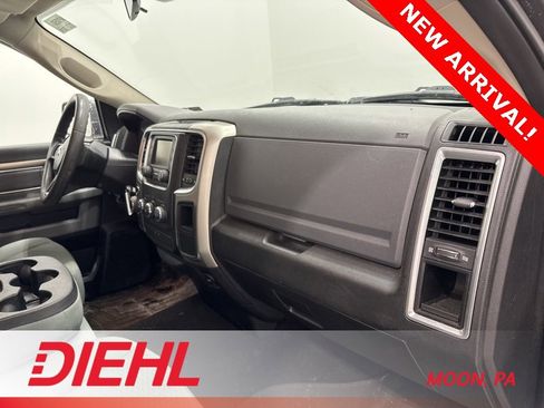 Used 2017 RAM 1500 Classic SLT image 12