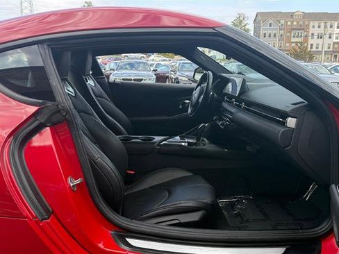 Used 2022 Toyota Supra Premium w/ Driver Assist Package image 9