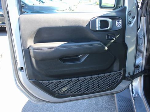 Used 2021 Jeep Wrangler Unlimited Sahara w/ Dual Top Group image 20