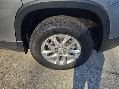 Used 2024 Chevrolet Traverse LS w/ LPO, Floor Liner Package image 29