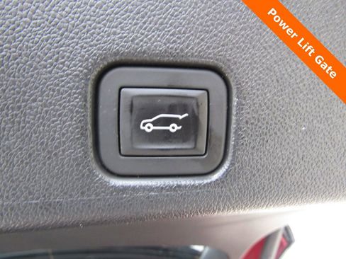 Used 2025 Buick Enclave Avenir w/ Super Cruise Package image 26