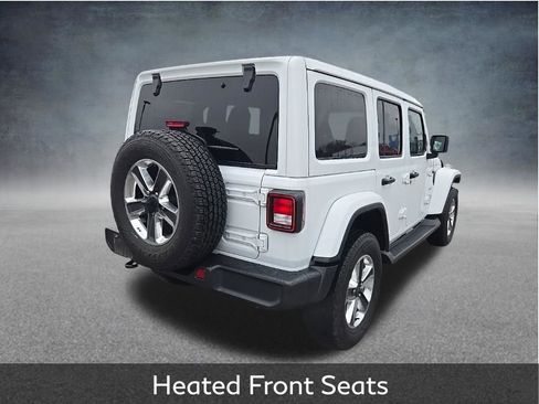 Used 2022 Jeep Wrangler Unlimited Sahara w/ Cold Weather Group image 10