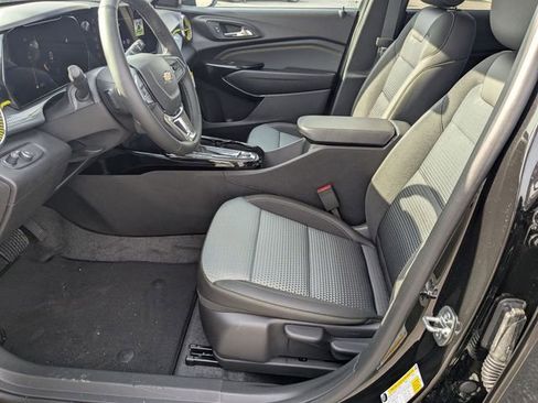 New 2026 Chevrolet Trax LT w/ Driver Confidence Package image 11