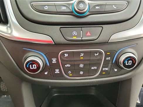 Used 2022 Chevrolet Equinox LT FWD image 26