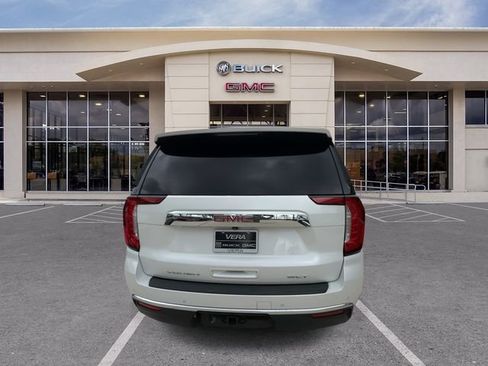 Used 2021 GMC Yukon SLT w/ SLT Premium Package RWD image 12