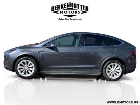 Used 2017 Tesla Model X 75D image 6