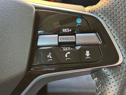 Used 2023 Nissan Ariya Evolve+ image 32