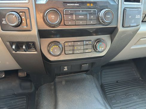 Used 2020 Ford F350 XL w/ STX Appearance Package AWD/4WD image 17