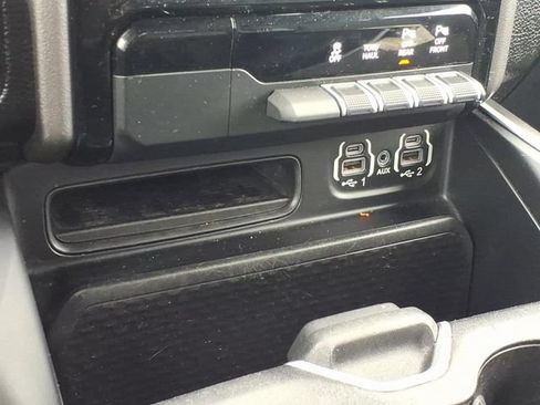 Used 2020 RAM 1500 Big Horn AWD/4WD image 28
