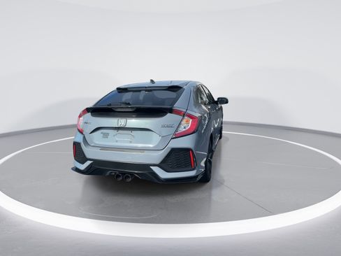 Used 2019 Honda Civic Sport Touring image 8