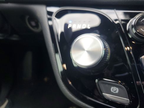 New 2026 Chrysler Pacifica Select image 14