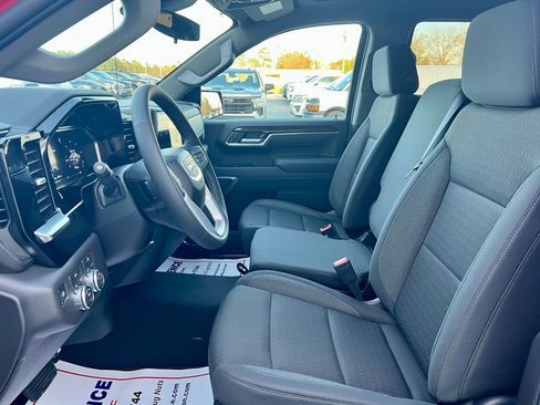 New 2026 GMC Sierra 1500 Elevation image 13