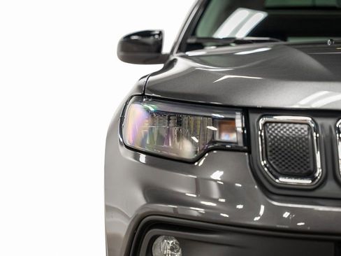 Used 2022 Jeep Compass Latitude w/ Sun and Sound Group image 3