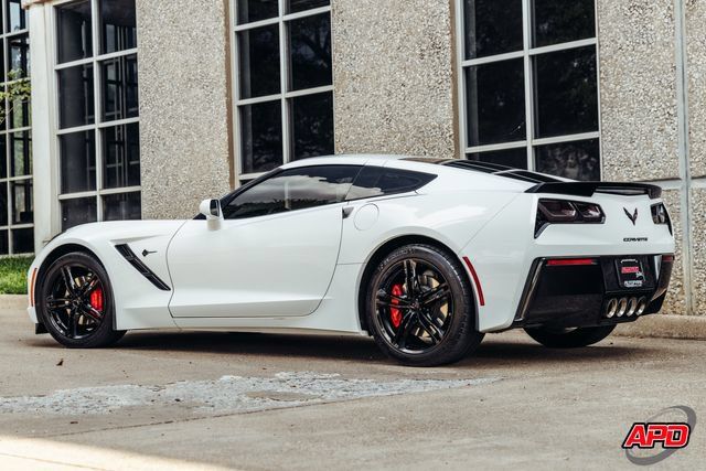 Used 2017 Chevrolet Corvette Stingray Coupe w/ Carbon Flash Badge Package RWD image 3