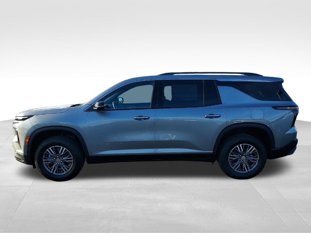 New 2027 Chevrolet Traverse LT w/ LPO, Floor Liner Package AWD/4WD image 2