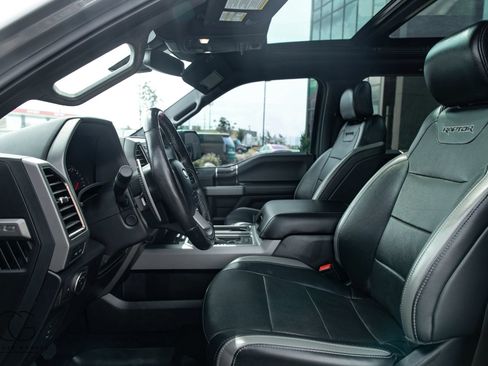 Used 2018 Ford F150 Raptor w/ Equipment Group 802A Luxury AWD/4WD image 24