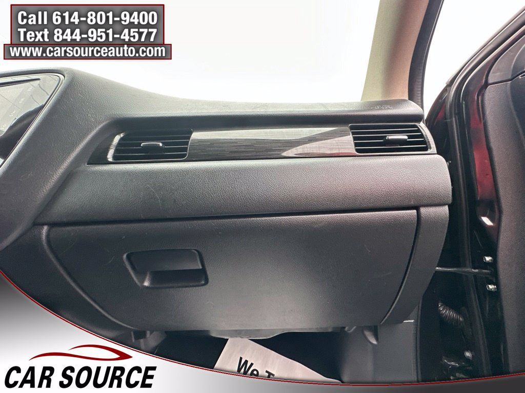 Used 2017 Mitsubishi Outlander SEL FWD image 29