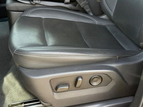 Used 2025 GMC Sierra 1500 SLT image 23