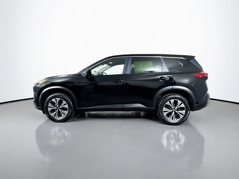 Used 2023 Nissan Rogue SV image 5