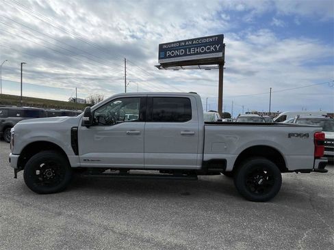 New 2026 Ford F250 Lariat w/ Black Appearance Package image 6
