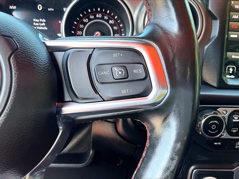 Used 2018 Jeep Wrangler Unlimited Rubicon AWD/4WD image 21