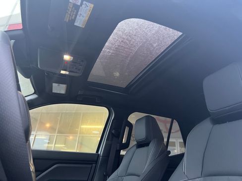 New 2025 Toyota 4Runner TRD Off-Road Premium image 24