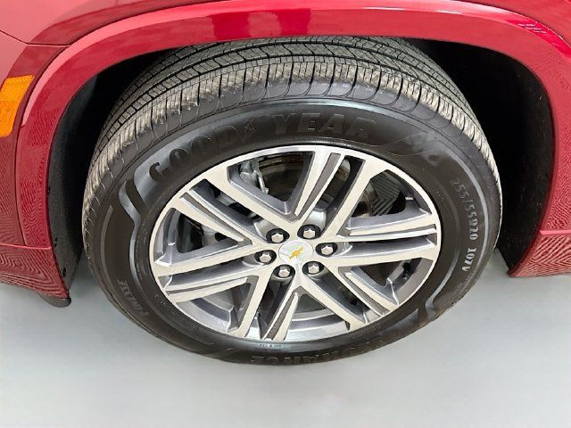 Used 2023 Chevrolet Traverse High Country w/ LPO, Floor Liner Package AWD/4WD image 35