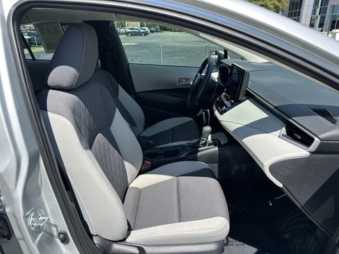 Used 2026 Toyota Corolla LE FWD image 33
