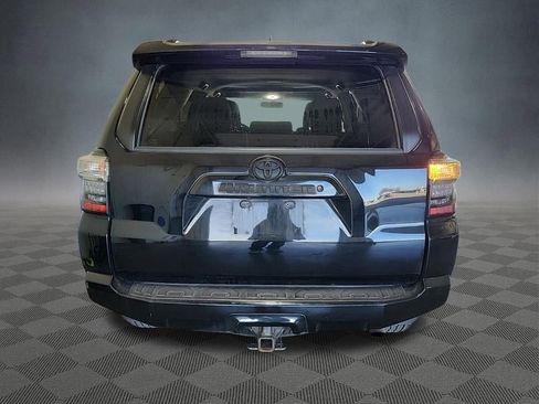 Used 2019 Toyota 4Runner SR5 image 3