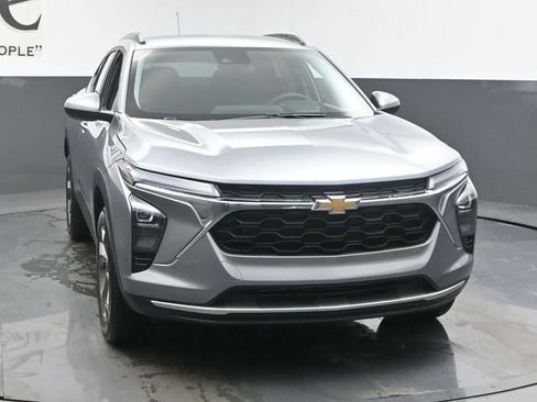 New 2026 Chevrolet Trax LT FWD image 29