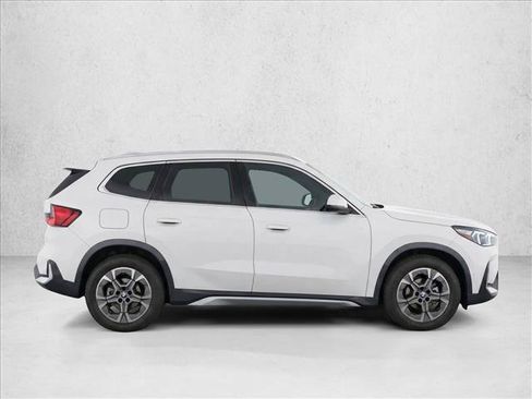 Used 2023 BMW X1 xDrive28i w/ Convenience Package AWD/4WD image 8