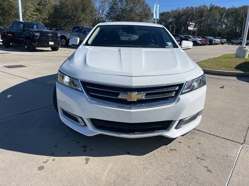 Used 2015 Chevrolet Impala LT w/ Convenience Package image 10