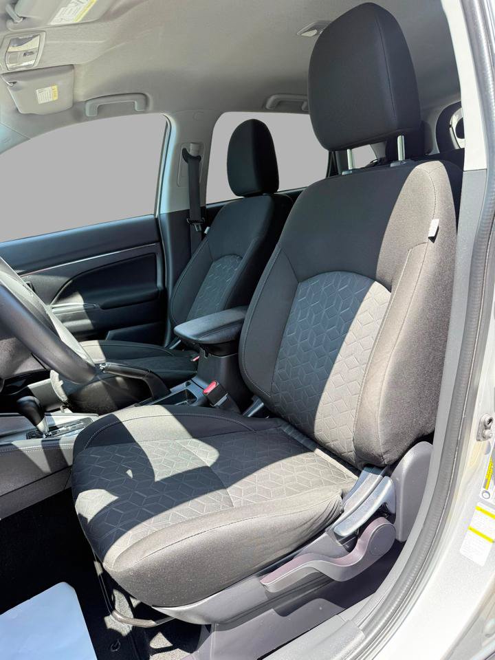 Used 2022 Mitsubishi Outlander Sport ES FWD image 29