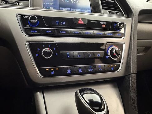 Used 2017 Hyundai Sonata Sport w/ Value Edition Package 02 FWD image 20
