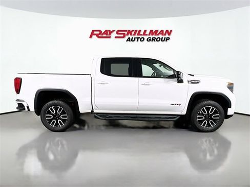 Used 2024 GMC Sierra 1500 AT4 w/ Technology Package image 8