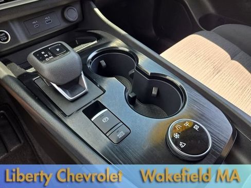 Used 2023 Nissan Rogue SV AWD/4WD image 16