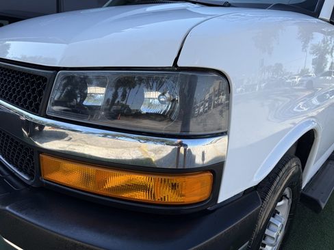 Used 2023 Chevrolet Express 3500 LT w/ LT Preferred Equipment Group RWD image 10