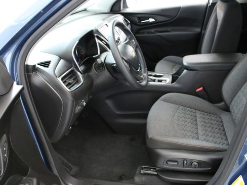 Certified 2024 Chevrolet Equinox LT w/ LPO, Floor Liner Package FWD image 26