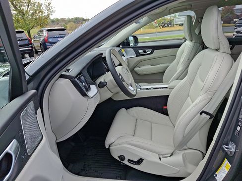 New 2026 Volvo XC60 T8 Ultra AWD/4WD image 9