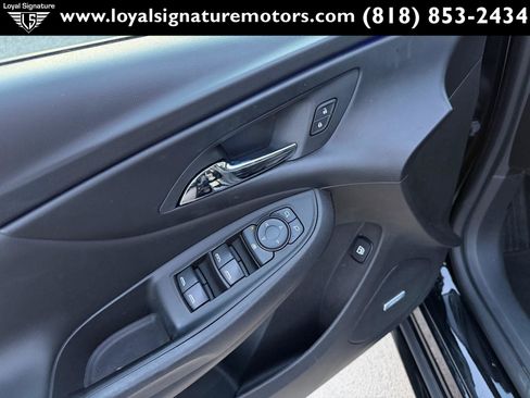 Used 2016 Chevrolet Volt Premier w/ Driver Confidence Package image 18