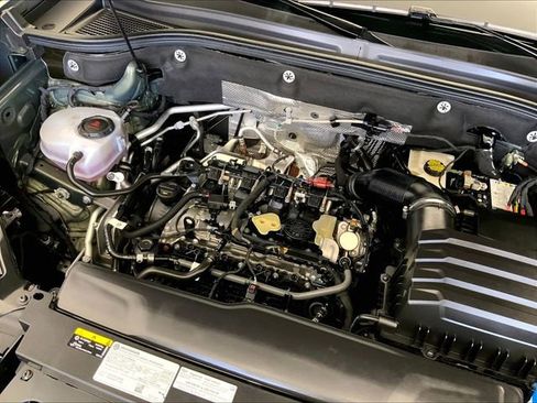 Used 2024 Volkswagen Atlas Peak Edition SEL image 32