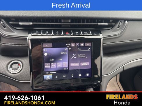 Used 2023 Jeep Grand Cherokee Laredo image 21