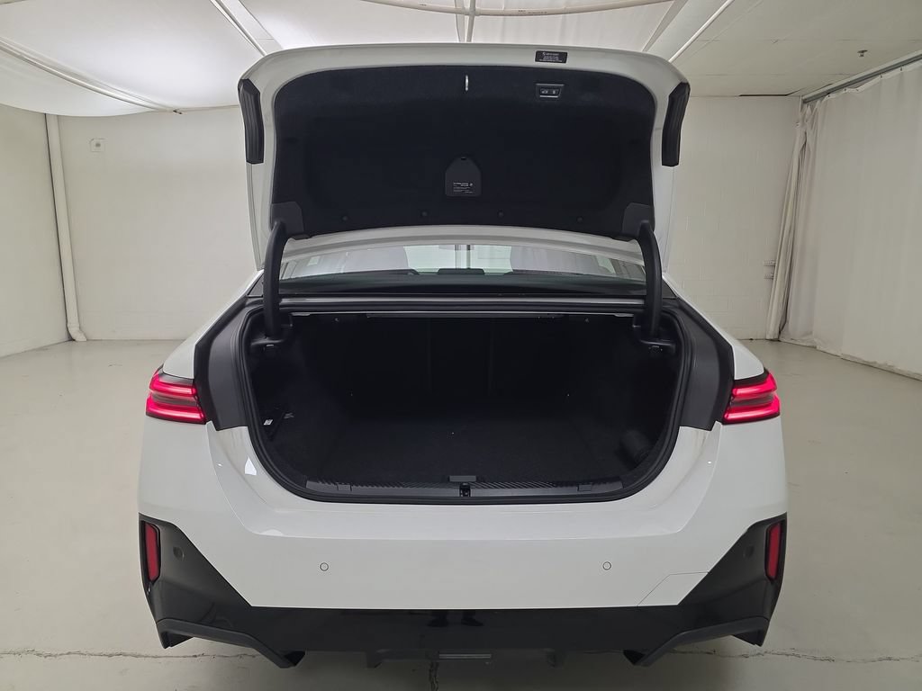 Certified 2025 BMW i5 M60 w/ M Sport Package AWD/4WD image 30