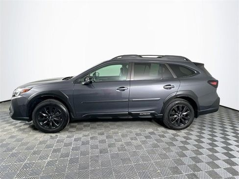 Used 2023 Subaru Outback Onyx Edition image 3