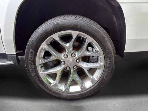 Used 2016 Cadillac Escalade ESV Platinum AWD/4WD image 16