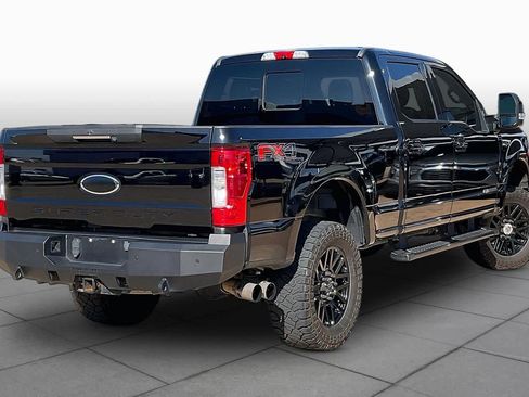 Used 2019 Ford F250 Lariat w/ Lariat Ultimate Package AWD/4WD image 13