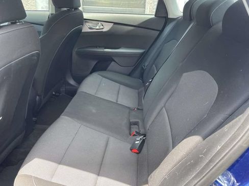 Certified 2022 Kia Forte LXS FWD image 13